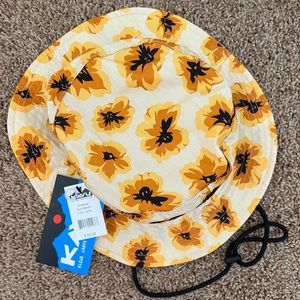 KAVU floral canvas bucket hat [NWT]